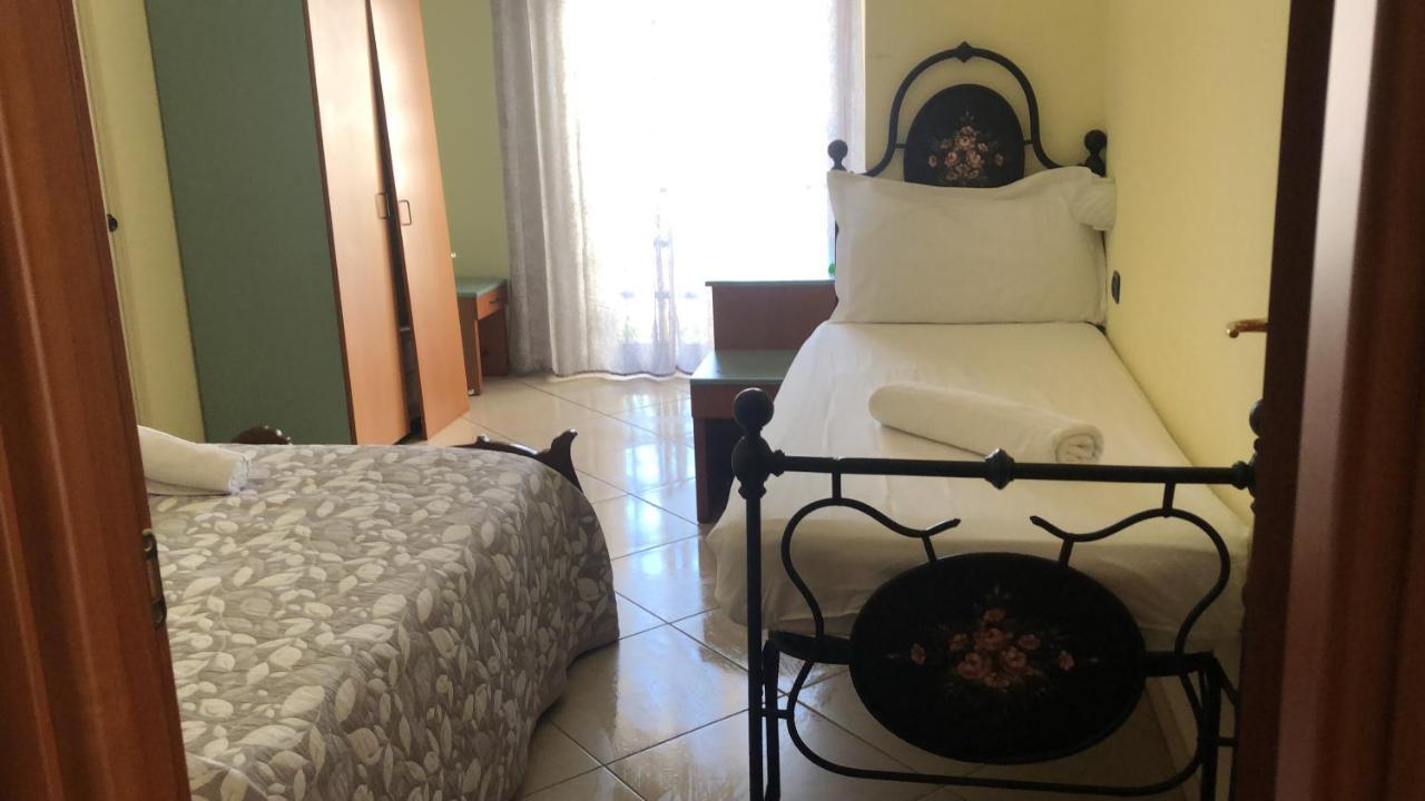 بيتولي Hotel Taj المظهر الخارجي الصورة